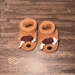Adorable Brown Knit Buffalo Shoes